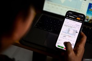 menjadi 6.590

Pasar Saham Mulai Hari Rabu dengan Kenaikan 9,58 Poin, IHSG Capai 6.590