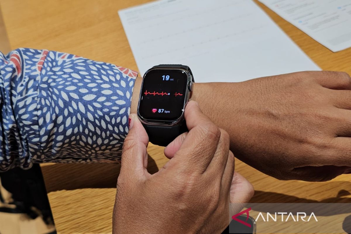 "Kombinasi Pintar: Cara Menyinkronkan Smartwatch Olahraga dengan Aplikasi Handphone"