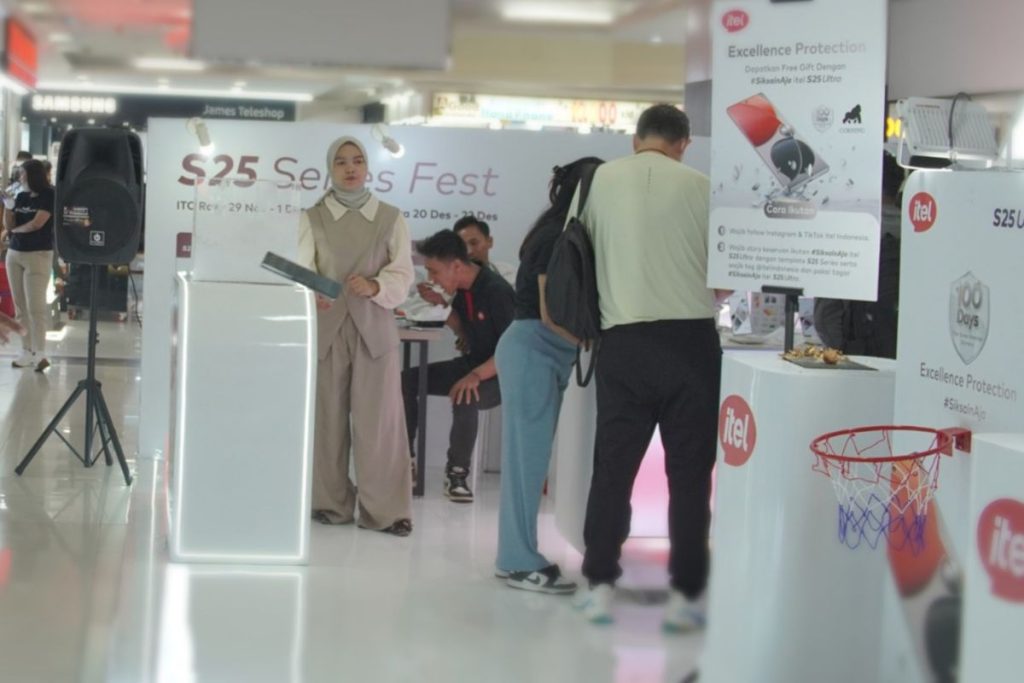 Itel gelar pesta lelang ponsel S25 murah meriah