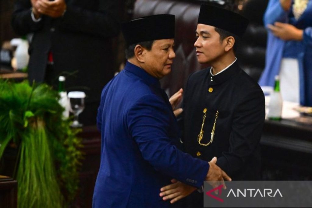 "Pelantikan Presiden dan Wakil Presiden: Suasana Positif Memenuhi Publik"