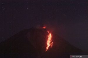 Gunung-gunung Api yang Masih Berkobar di Tanah Air