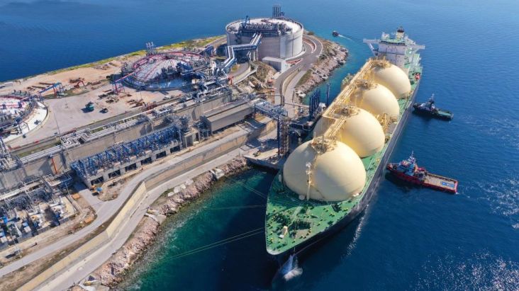 "Rekor Baru Pasokan LNG Rusia ke Eropa, Mencapai Rp122 Triliun!"