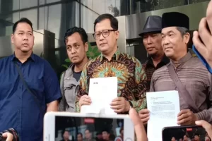 Jokowi Dilaporkan ke KPK oleh Dosen UNJ Ubedillah Badrun