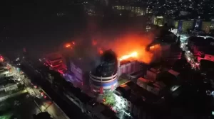 “Kota Jakarta Dilanda Kebakaran, Potensi Gangguan Ekonomi Mengintai”