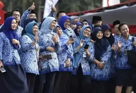 PNS Tak Terpengaruh Anggaran Efisiensi, THR dan Gaji ke-13 Tetap Cair