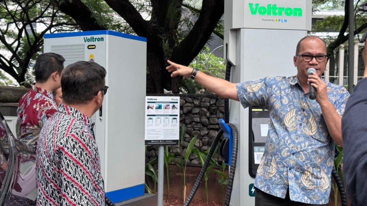 "Kejutan Terbaru dari Voltron: Teknologi SPKLU Hyper Fast Charging, Baterai Terisi 10-80 Persen Hanya dalam 20 Menit!"
