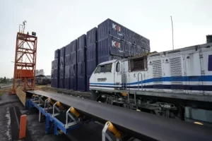 Kereta Dari Jawa ke Sumatera, KAI Logistik Siap Dukung Mobilitas Lebaran dengan Mengirim 22 Gerbong Kereta