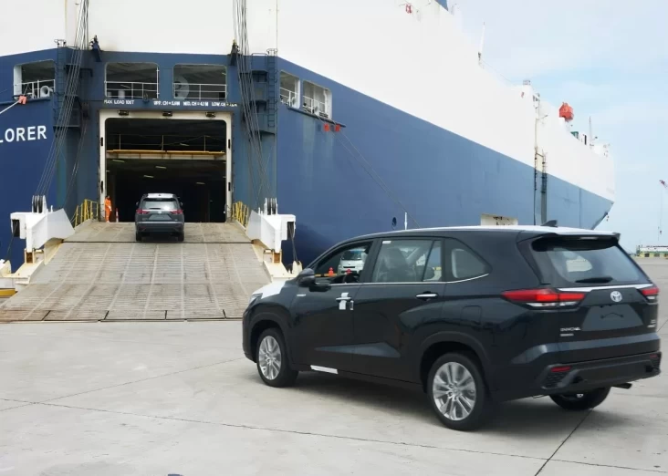 "Ini Dia! Pencapaian Terbaru! Toyota Catatkan Ekspor 276 Ribu Mobil, Innova Zenix dan Yaris Cross Melejit 111 Persen!"