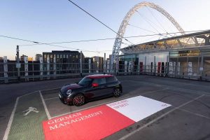 Parkir Khusus Pelatih Timnas Inggris Tersedia di MINI