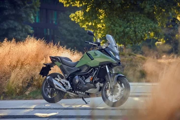 Honda NC750X Mengalami Transformasi Masa Depan Menjadi Desain Red Dot 2025
