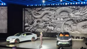 “Ini Dia! Dua Mobil Listrik BYD yang Dapat Dicas Hanya dalam Waktu 5 Menit dan Siap Melesat Hingga 400 Km!”