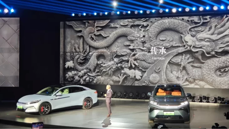 "Inovasi Terbaru BYD: Mobil Listrik yang Bisa Dicas 5 Menit dan Tempuh 400 Km!"