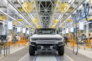 Prediksi Goldman Sachs: Kebijakan Tarif Trump Akan Merusak Industri Otomotif AS