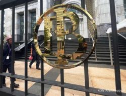 Stabilkan Rupiah: BI Tak Ubah Suku Bunga November