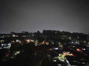 Playlist Sedih Hingga Romantis Cocok Temani Hujan dan Kenangan