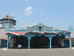 Panas Kembali Muncul, Pintu Keraton Solo Digembok, Pekerja Museum Diusir, Di Mana PB XIV Hangabehi?