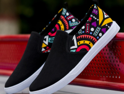 5 Sepatu Canvas Slip On Pria Nyaman untuk Kaki Bebas Pegal!