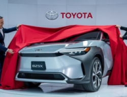 Siap Berjelajah Bersama Keluarga: Toyota bZ5X 2026 Mengubah SUV Listrik Tanpa Emisi