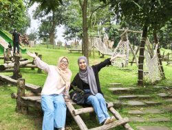 Hutan Pinus, Wahyu Sapta, Obrolan Setelah Kemenangan