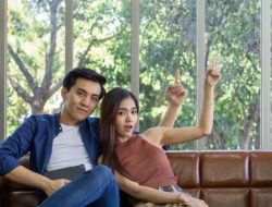 Hubungan Bahagia Anda Dibangun dari 7 Perilaku Pria Ini, Menurut Psikologi