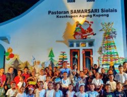 Umat Katolik Paroki Sta. Maria Reinha Rosari Rayakan Epifani di Kupang