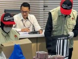 Wajah Tertutup Saat Digelandang, Ini Identitas dan Jabatan Pegawai Pajak Jakut yang Ditangkap KPK