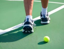 Apa Fungsi Grip pada Sepatu Padel? Ini Manfaatnya yang Jarang Diketahui