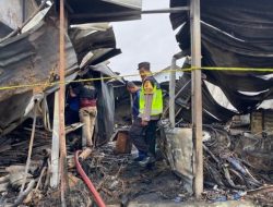 Kesaksian Pedagang Pasar Loak Terminal Adiwerna Tegal: Barang Dagangan Hangus Terbakar