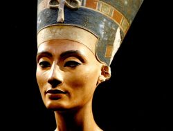 Sejarah kosmetik mata dari Mesopotamia, Persia, dan Mesir yang bertahan ribuan tahun