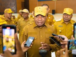 Gubernur Papua, Matius Fakhiri Ucapkan Terima Kasih pada ASN yang Bekerja dengan Baik