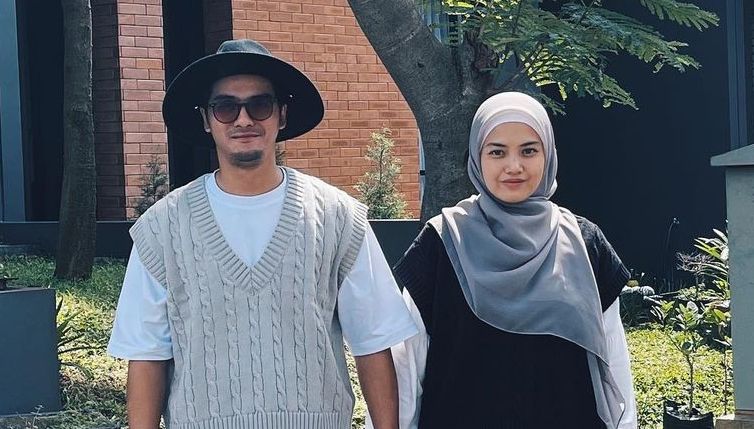 Profil Herfiza, istri Ricky Harun yang 13 tahun, kini jadi sorotan usai ...