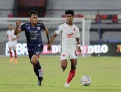 Kesalahan Pemain PSM Bawa Persijap Menang 2-0