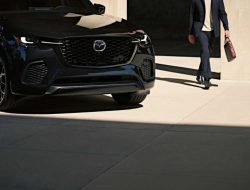 Mazda CX-80 2026 diluncurkan: SUV premium 3 baris dengan PHEV dan kabin luas