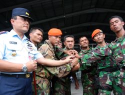 Jenderal Tunjuk Arman Pemuda Pangkep Pimpin Tim Evakuasi Pesawat Jatuh