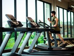 Dari Hyrox hingga treadmill melengkung: tren latihan kardio yang semakin diminati
