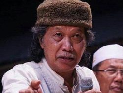 Profil Cak Nun, Ulama dan Budayawan yang Ramalkan Serangan AS-Israel ke Iran Tahun 2012