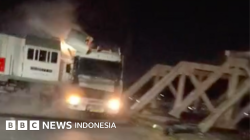 Kecelakaan di Semarang: Truk dan Mobil Terbalik Terekam Kamera Sopir