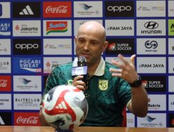 Target 3 Poin di GBK, Bernardo Tavares Minta Pemain Persebaya Tampil Kuat Lawan Persija